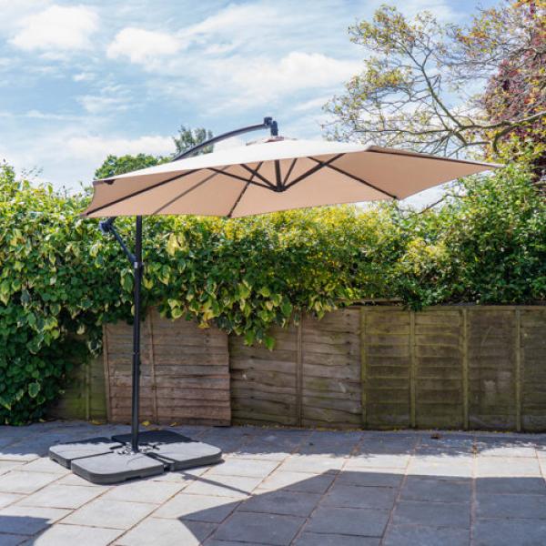 Lighted Cantilever Parasol